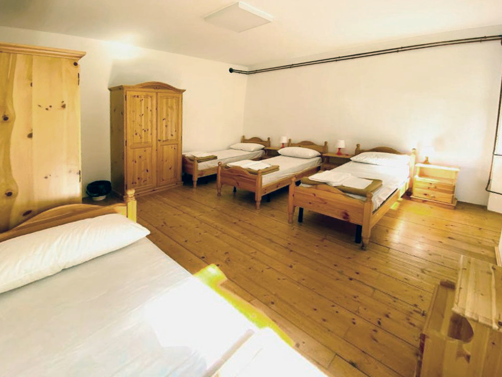 Camera da 4 letti (primo piano)