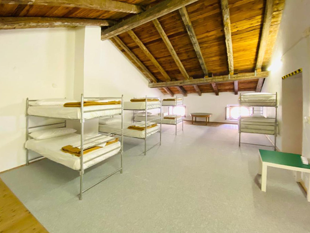 Camerata da 8 letti (secondo piano)